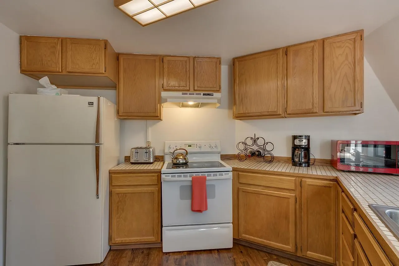The Snow Globe - Two Bedroom Home South Lake Tahoe