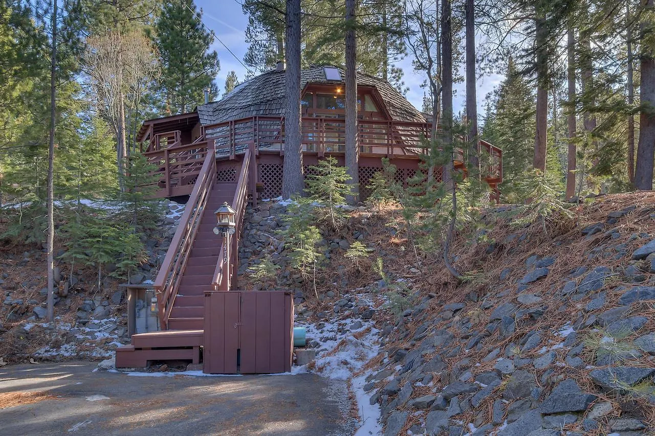 Semesterbostad The Snow Globe - Two Bedroom Home South Lake Tahoe